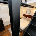 Appartement Proche Des Celebres Puces De Paris 4P