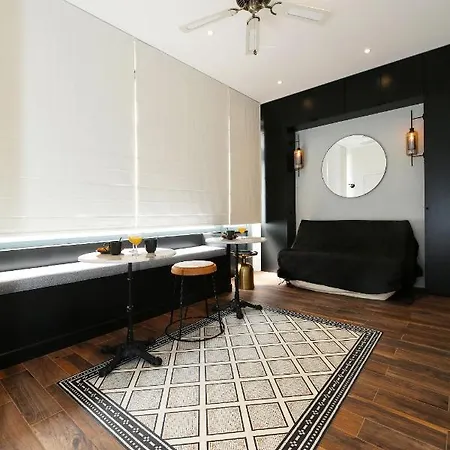 Apartment Proche Des Celebres Puces De 4p